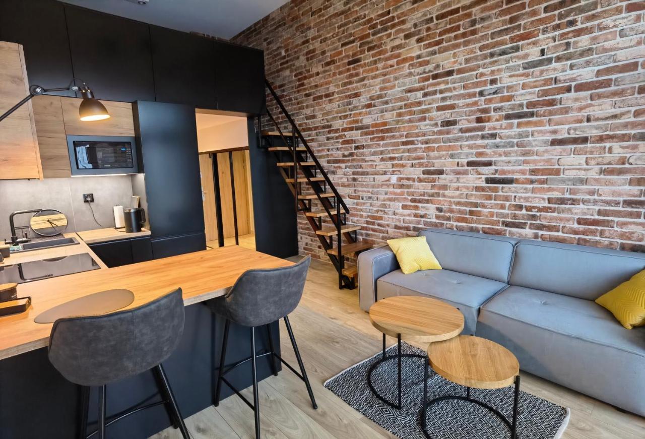 Apartament Loft Studio Airport Blisko Lotniska Zarembowicza Lotnisko Breslau Exterior foto